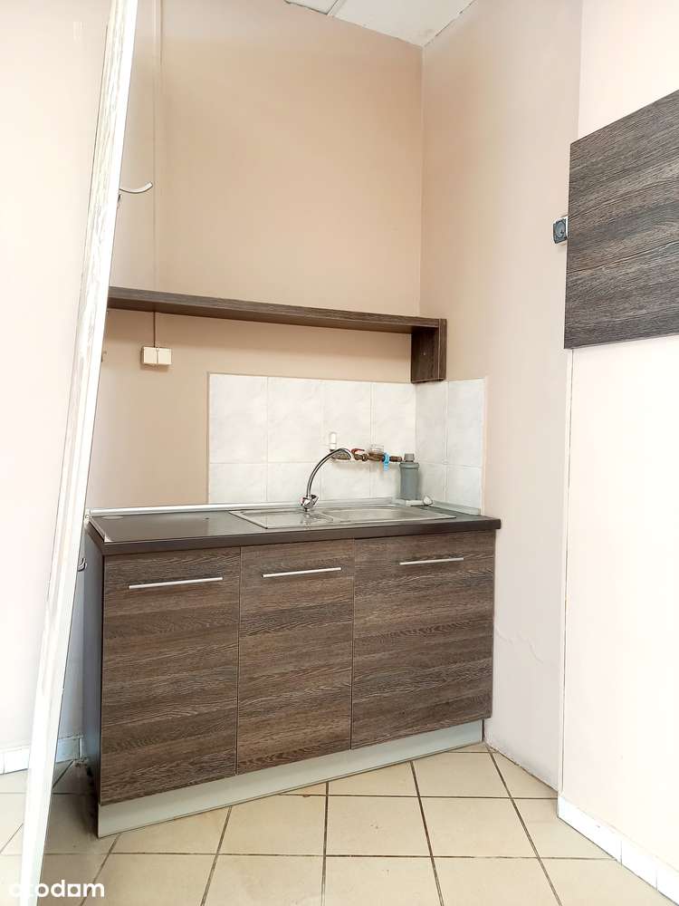 Sprzedam lokal w CENTRUM GLIWIC - do rynku 150 metrów-3