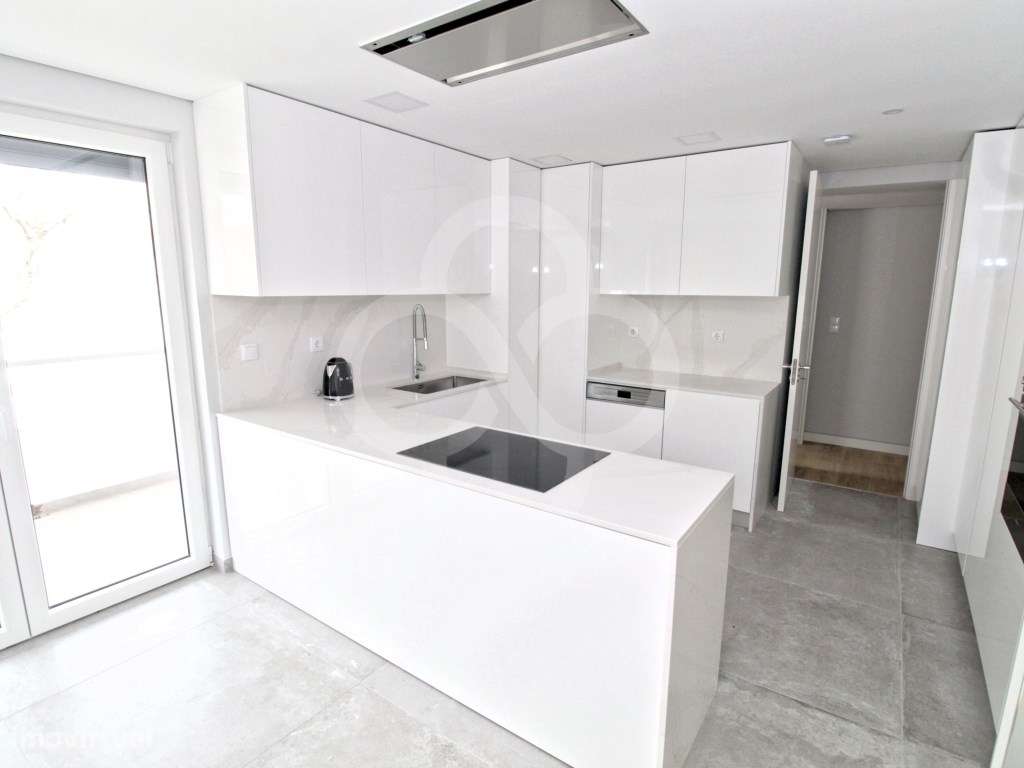 Apartamento T3+1 novo com estacionamento na Quinta das Marianas em ... - Grande imagem: 2/37