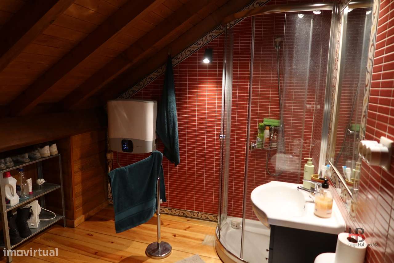 Oportunidade Única: Moradia T3 no Centro de Gondomar-6