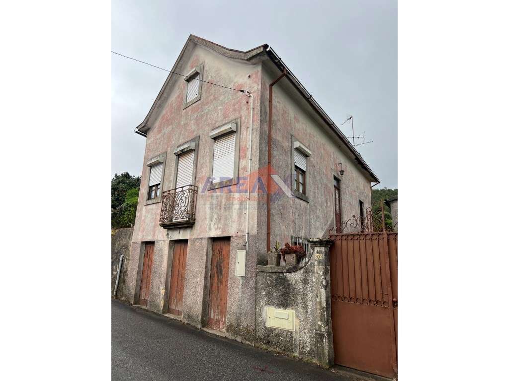 Oportunidade: 2 casas + artigo rústico com 2,0648 ha, perto de Oliv...-0