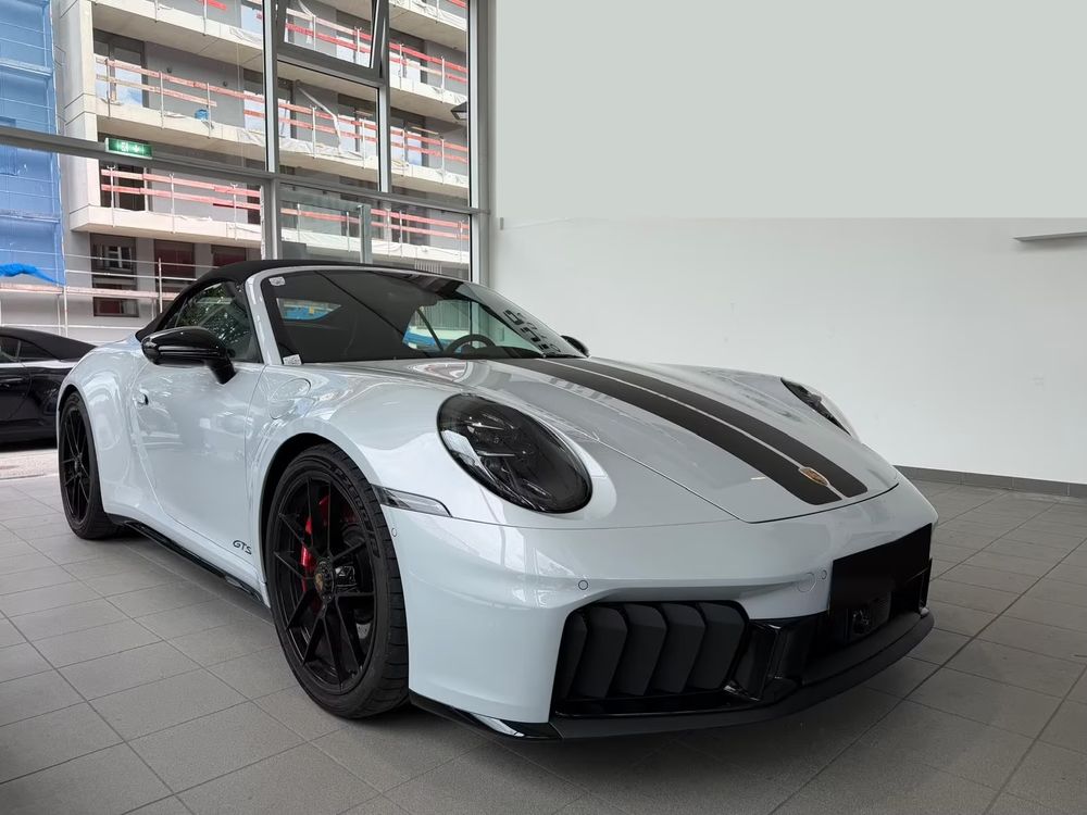 Porsche 911 Carrera 4 GTS PDK 2025