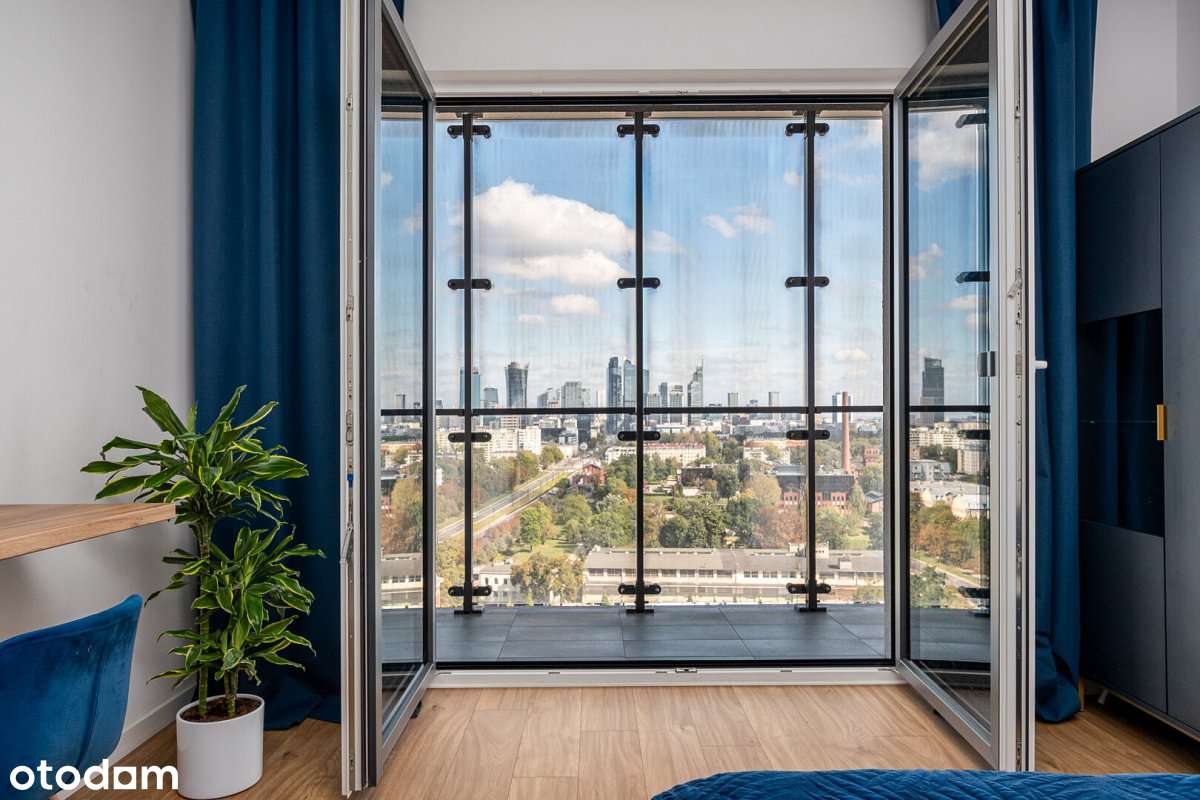 Lokal z widokiem na Panoramę miasta-0