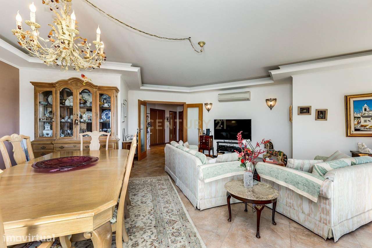 T3 NA URBANIZAÇÃO DA ATALAIA, COM 3 PARQUEAMENTOS E ARRECADAÇÃO - Grande imagem: 5/38