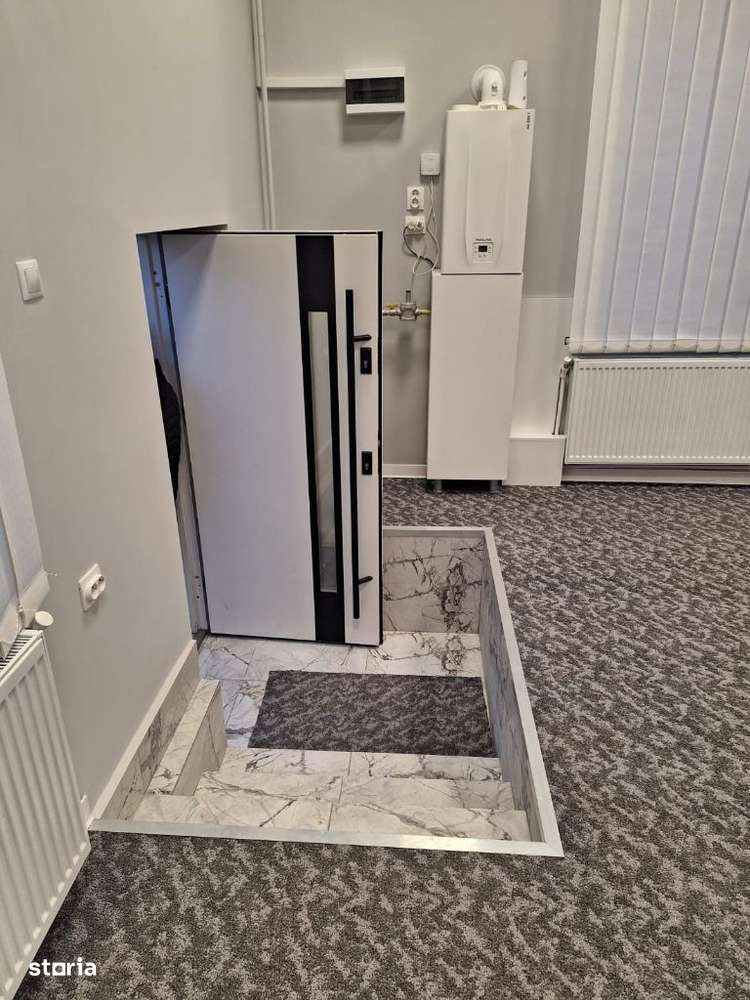 De Vanzare Casa- Spatiu Comercial zona Centrala - Imagine principală: 2/6