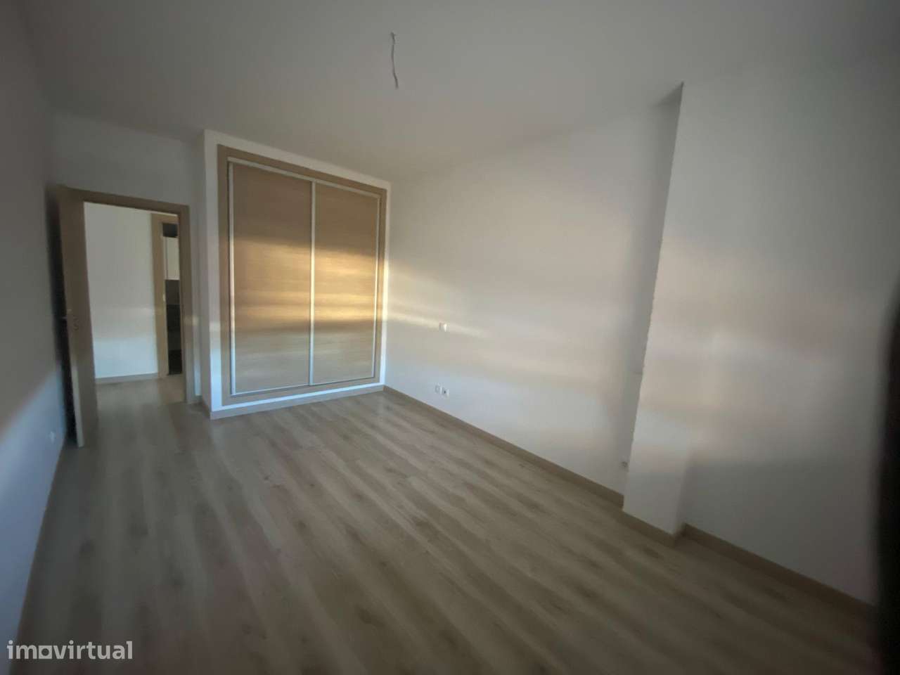 Apartamento T3 com Estacionamento e Arrecadação – Centro de Loulé - Grande imagem: 3/14