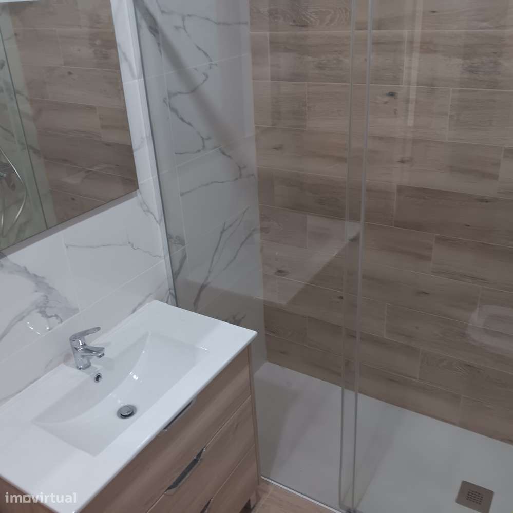 Apartamento T3, TOTALMENTE  REMODELADO, SEIXAL-13