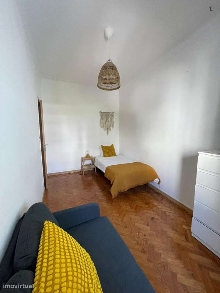 Quarto - localizado em Xabregas Lisbon - Grande imagem: 4/6