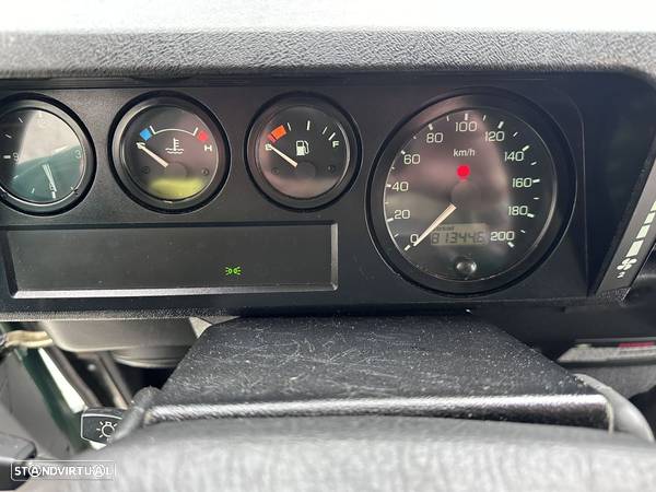 Land Rover Defender 90 2.5 TD5 Metal Top - 23