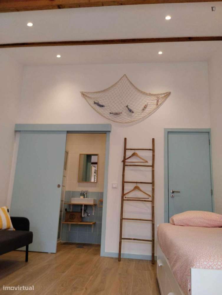 Estúdio - localizado em Matosinhos Porto - Grande imagem: 5/7