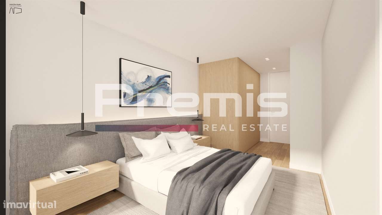 Penthouse T4 de Luxo na 1ª Linha de Mar – Vistas Panorâmicas Rio e Mar-29