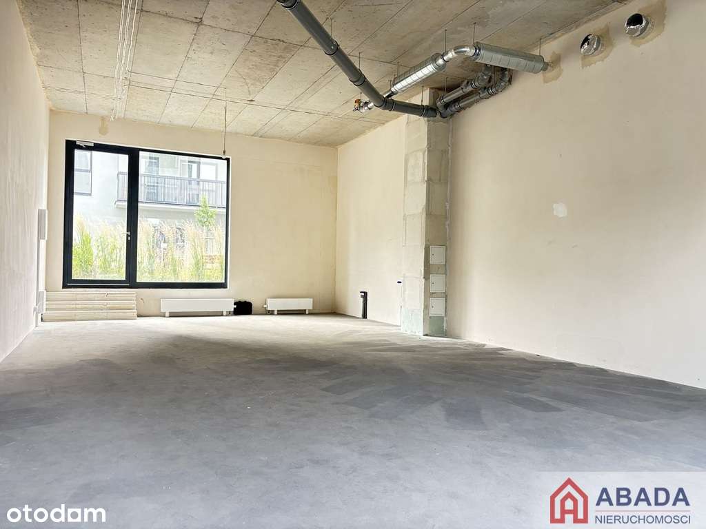 Lokal z dużymi witrynami od głównej ulicy | Promo-6