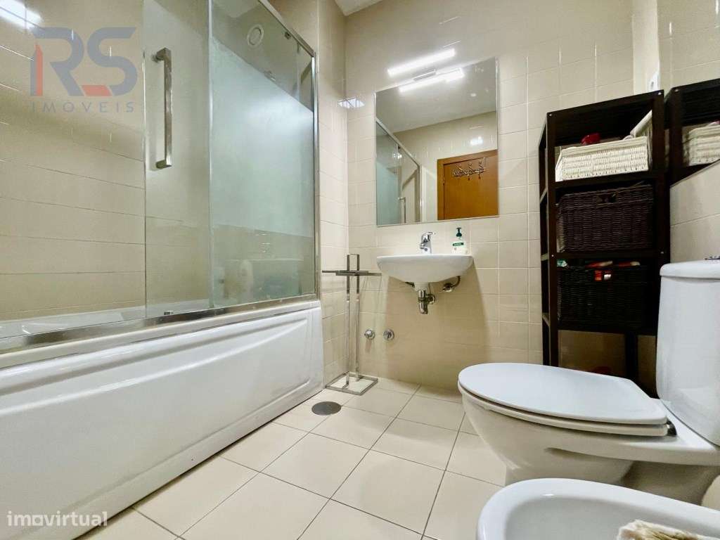 Moradia condomínio fechado T5-22