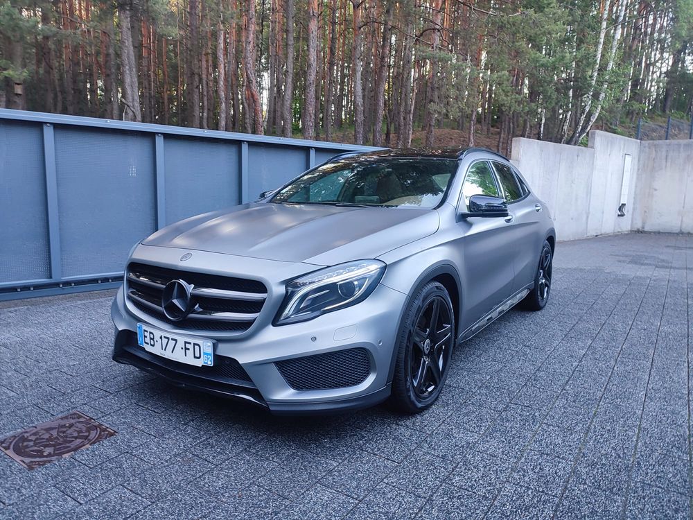 Mercedes-Benz GLA 250 4Matic 7G-DCT AMG Line 2016