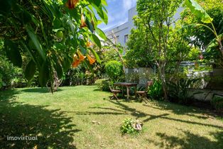 Moradia geminada T5+1 com jardim em Alvalade, Lisboa