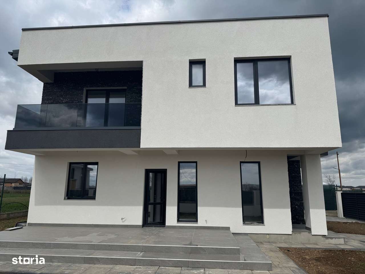 Vila Tunari MODERNA si spatioasa teren 500m, TOATE UTILITATILE - Imagine principală: 4/12