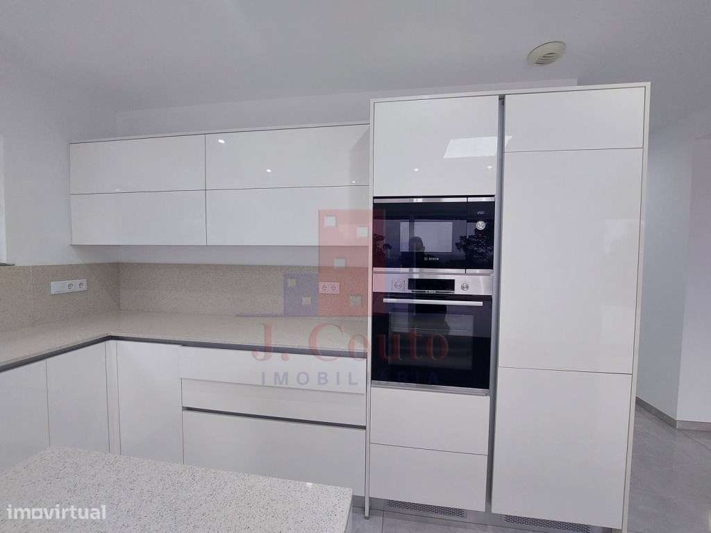 Moradia T3 com vista para o mar-28