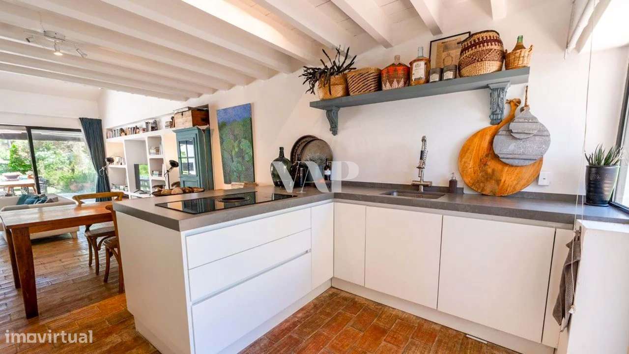 Moradia Térrea Renovada 3+1 Quartos com Piscina e Vista Golfe em Vilam-14