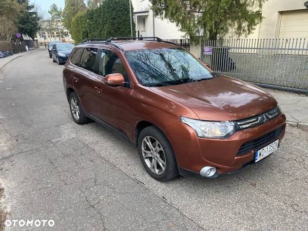 Mitsubishi Outlander 2.2 DI-D 2WD Invite - 6