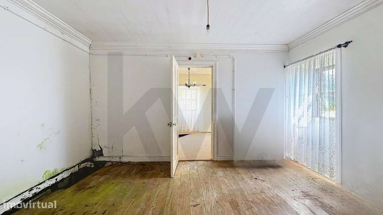 Moradia T2 em Pedra com Potencial de Reabilitação e Vista sob o Atlânt - Grande imagem: 4/27