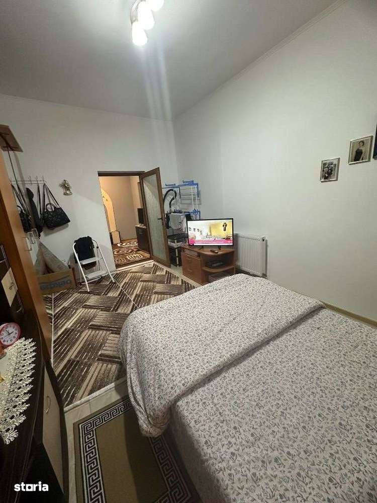 De vânzare casa INDIVIZIUNE - Imagine principală: 5/10