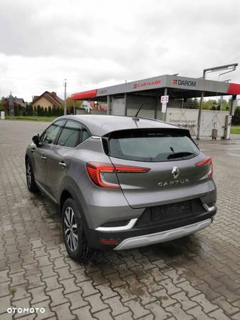 Renault Captur 1.3 TCe mHEV Intens - 32