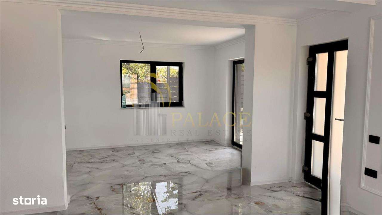 Vila tip duplex de vanzare in Rediu, design mediteranean, panorama cat - Imagine principală: 4/20