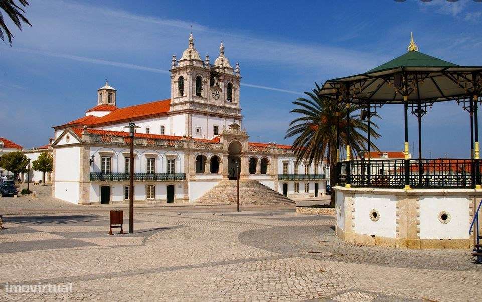 Apartamento T2 com Terraço e Garagem | Praia da Nazaré-30
