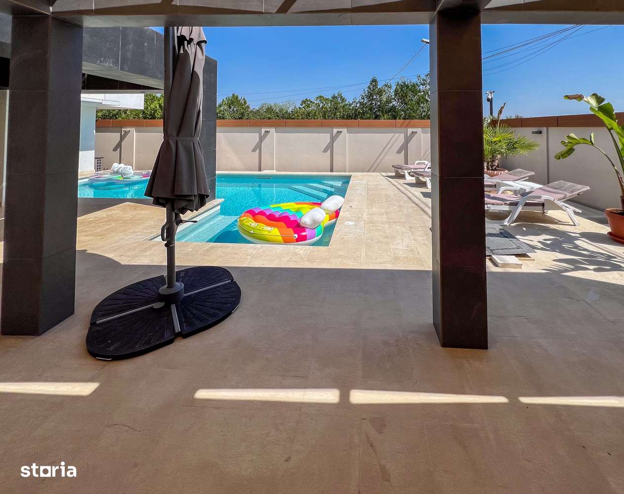 Ready to move  |  Vila premium cu piscina și jacuzzi încălzite - Imagine principală: 4/20