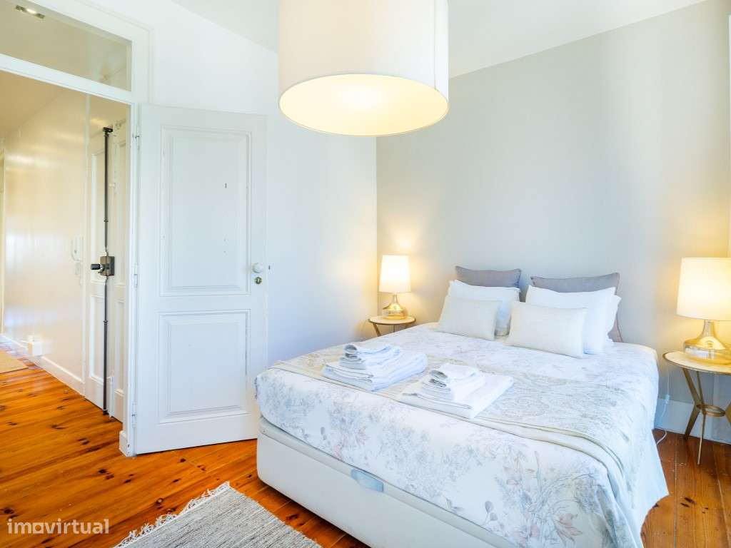 T3 na Estefânia, Remodelado e com Licença AL-7