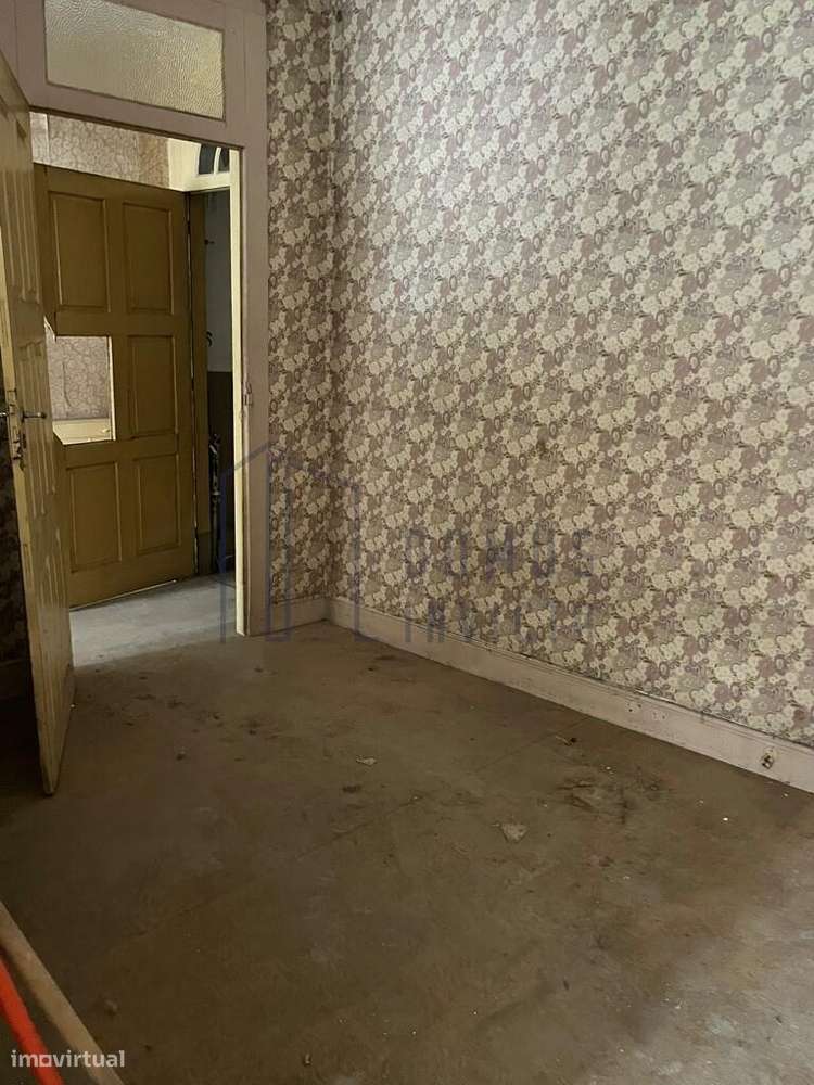 Predio inserido na ARU da Baixa, Porto - Grande imagem: 4/19