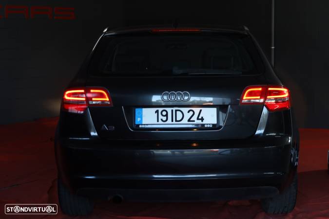 Audi A3 Sportback 1.6 TDI Attraction Special Edition - 35