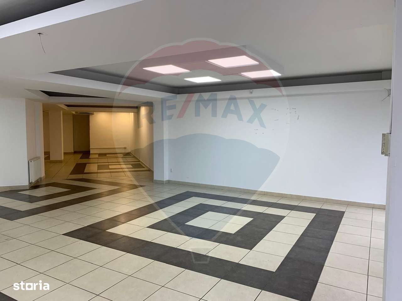 Spațiu comercial de inchiriat - Imagine principală: 3/8
