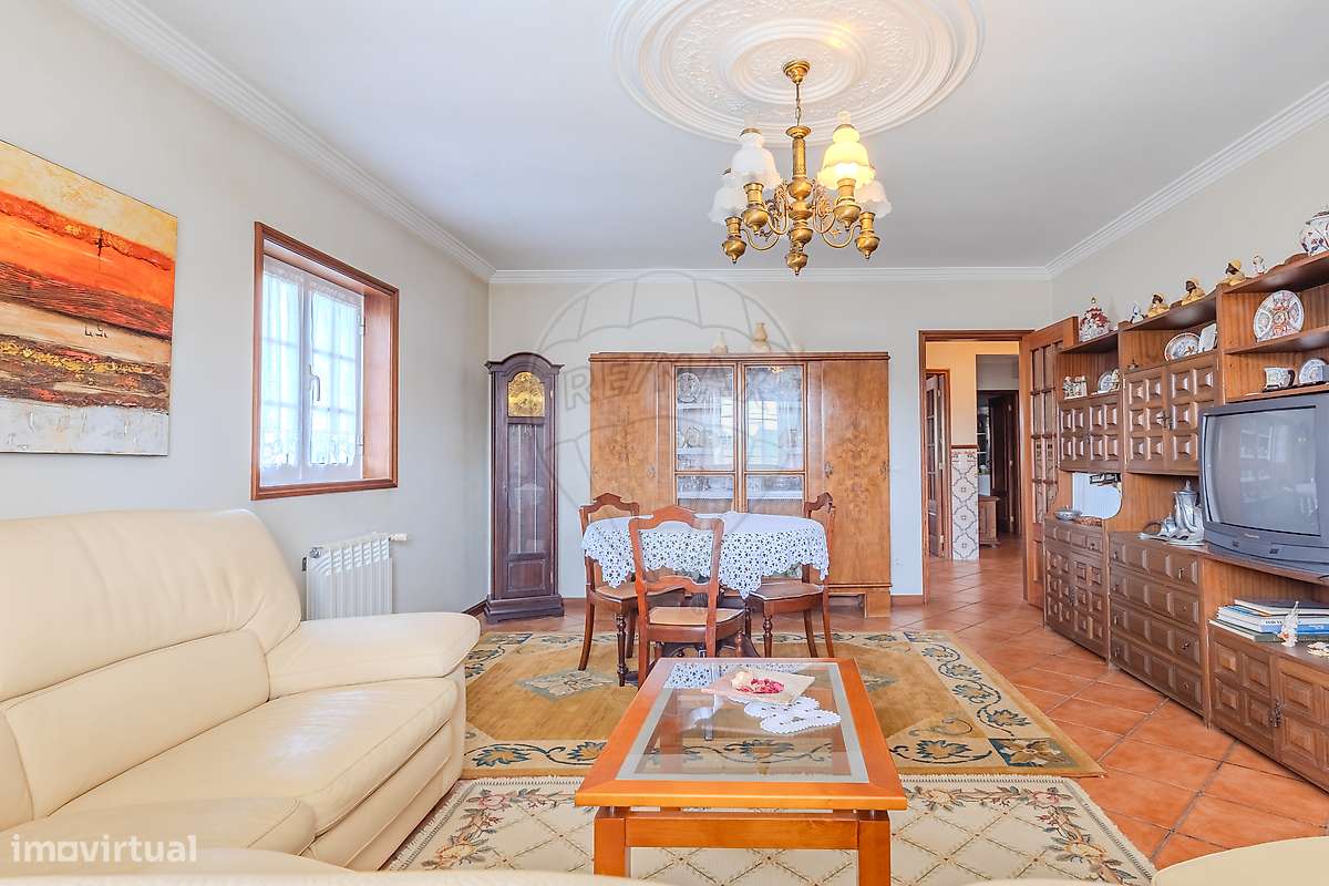 Moradia T4 para venda-5