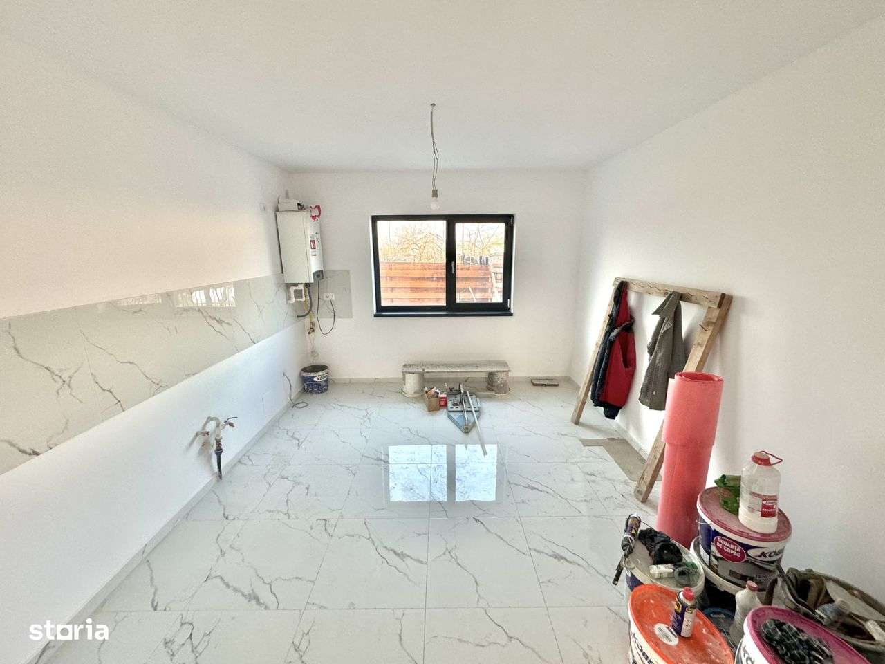 F aproape de Soseaua Nicolina!Incalz in pard!Vila Horpaz-Lunca Cetatui - Imagine principală: 4/9