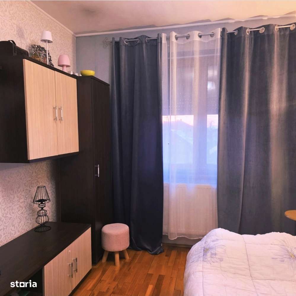 Vand casa singur in curte Harman-4