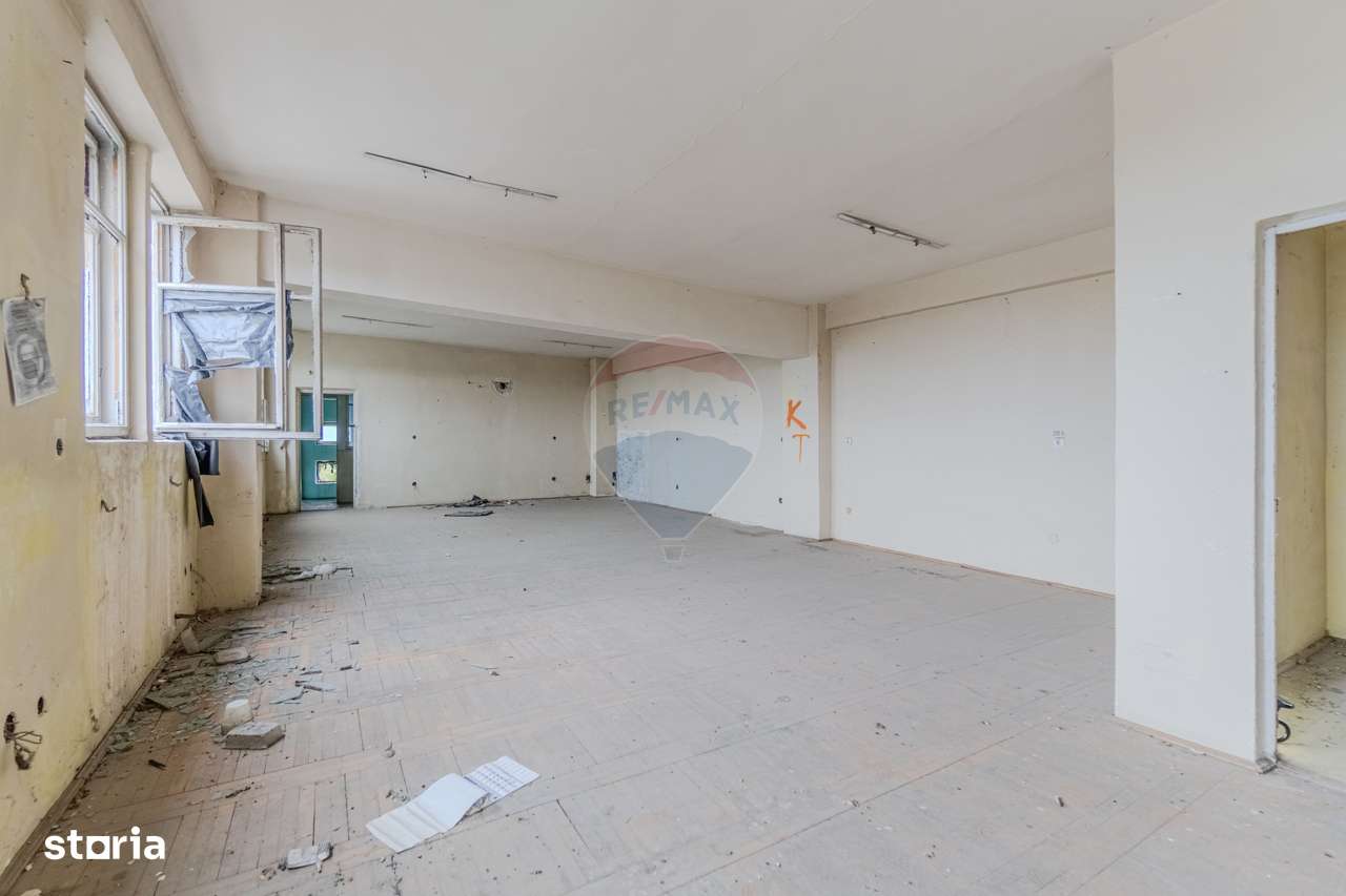 Spațiu industrial de 2060mp cu teren de 3358mp de vânzare Str Turnului-18