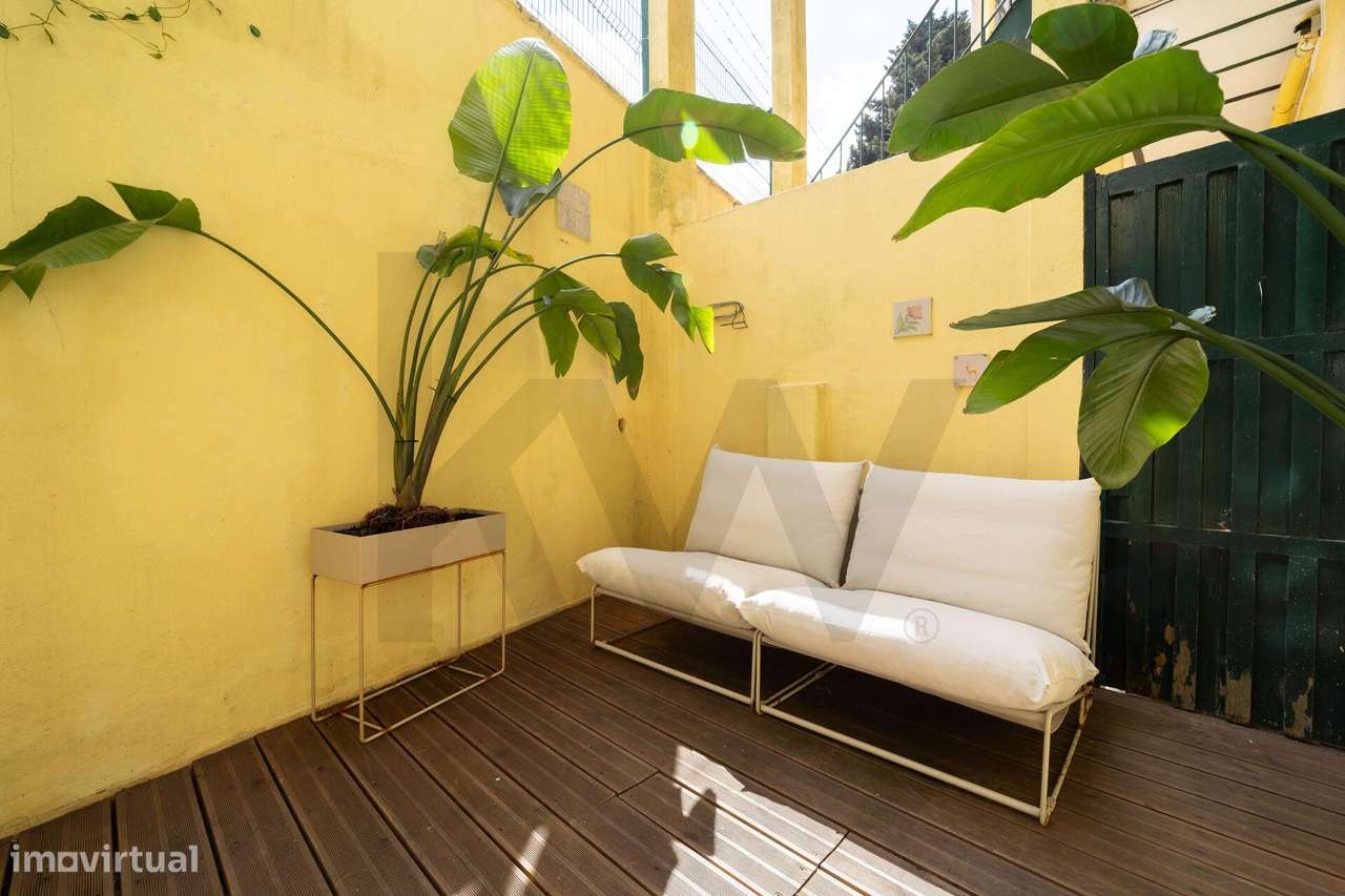 Apartamento T2 com terraço e Estacionamento no Príncipe Real-11