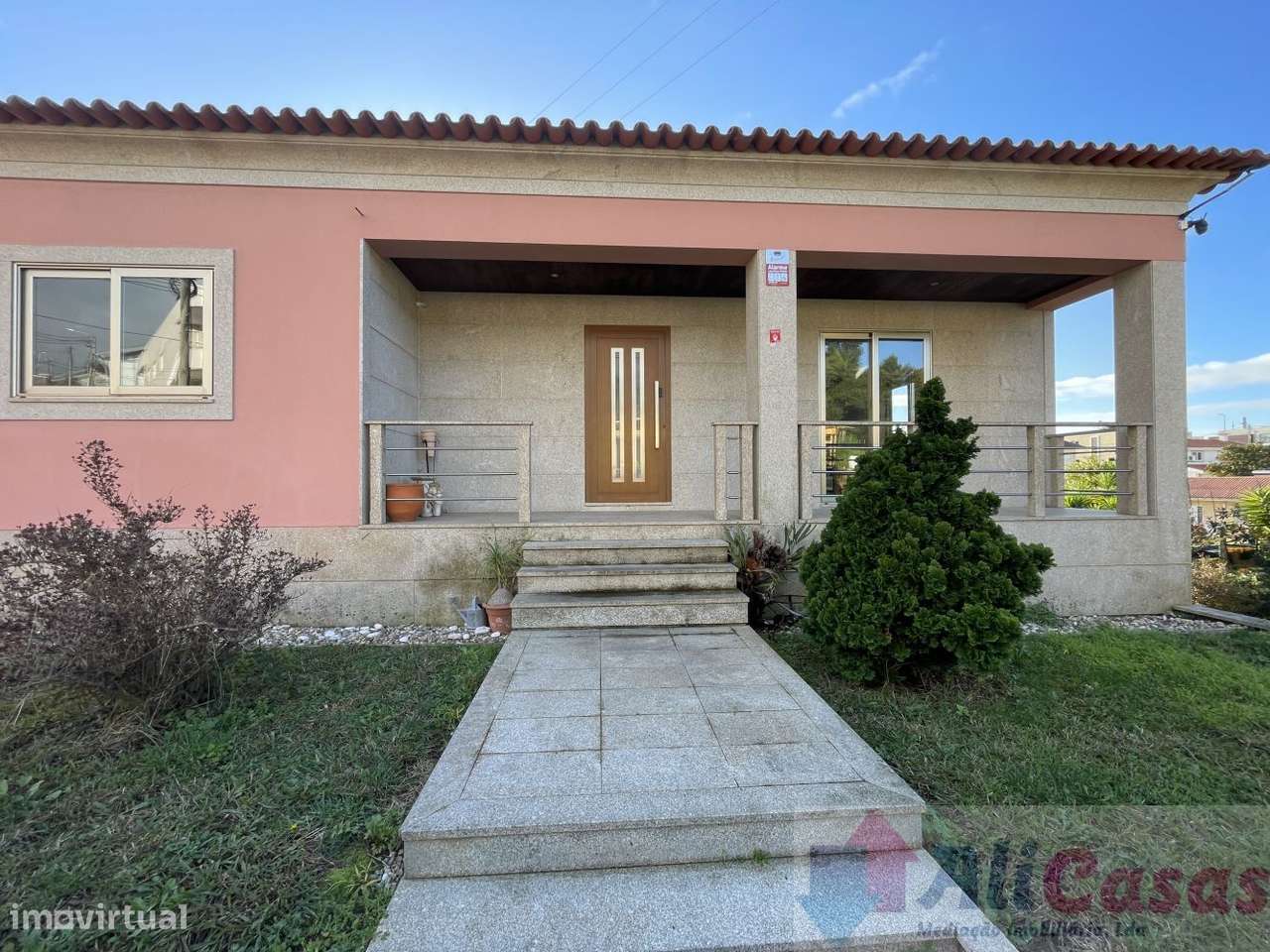 Fantástica Vivenda C/-52