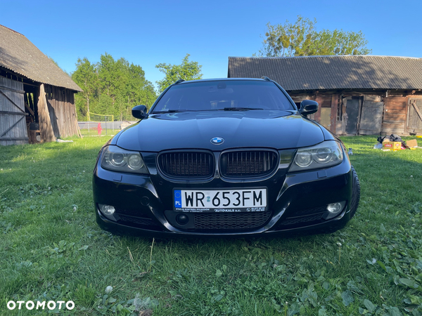 BMW Seria 3 325d DPF Touring Edition Exclusive - 2