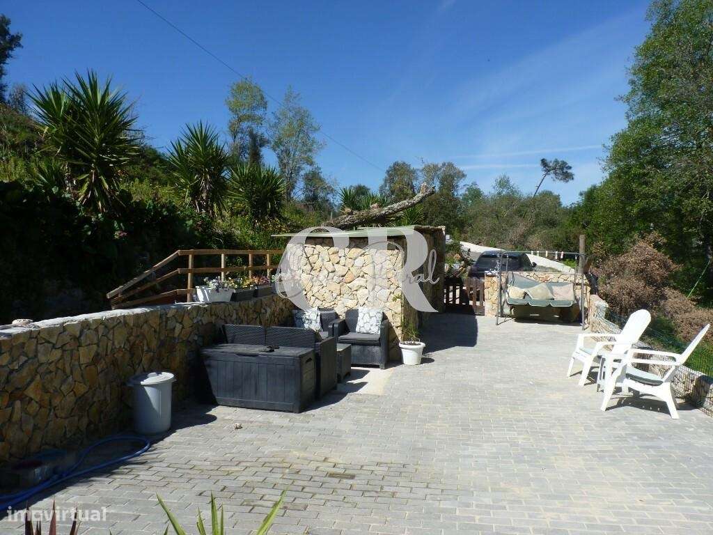 Moradia T4 em ambiente privado na Freixianda – Ourém-52