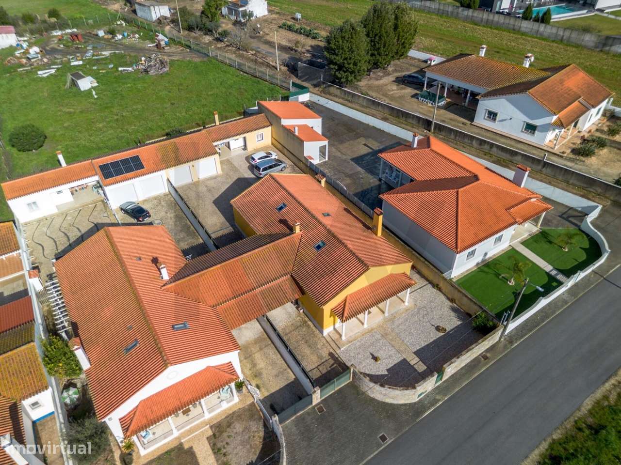 Elegância, Conforto e Eficiência: Moradia Térrea T3 com Sótão Aproveit - Grande imagem: 5/60