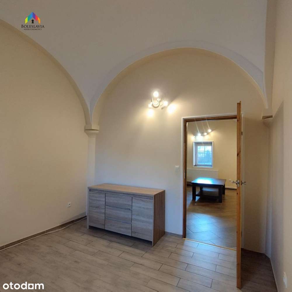 Trzy pokoje, miejsce postojowe, ogród, basen zewnę - Pełny obrazek: 5/14