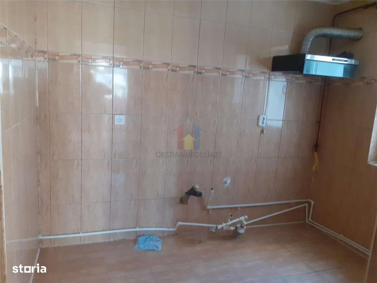 Disponibil Imediat! 4 camere, etaj 3 Obor - Imagine principală: 3/10