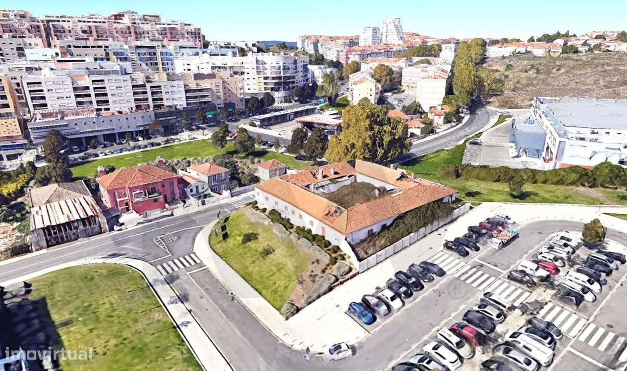 Espaço versátil com 980 m2 para transformar - Grande imagem: 2/5