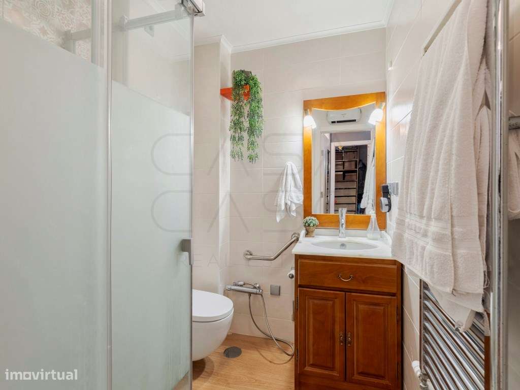 Apartamento T1 na Aranguês com vista única sobre o rio e cidade!-21