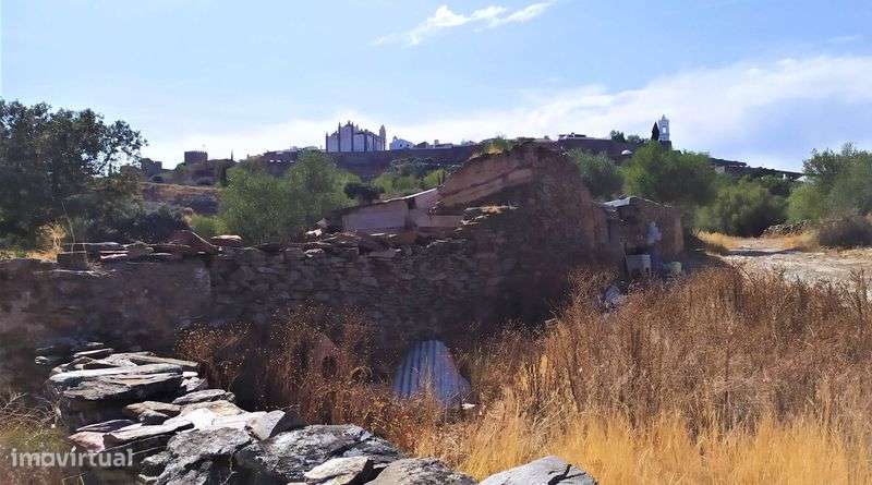 Monsaraz O sítio único e paradisíaco quinta com ruína para reconstruir - Grande imagem: 4/12