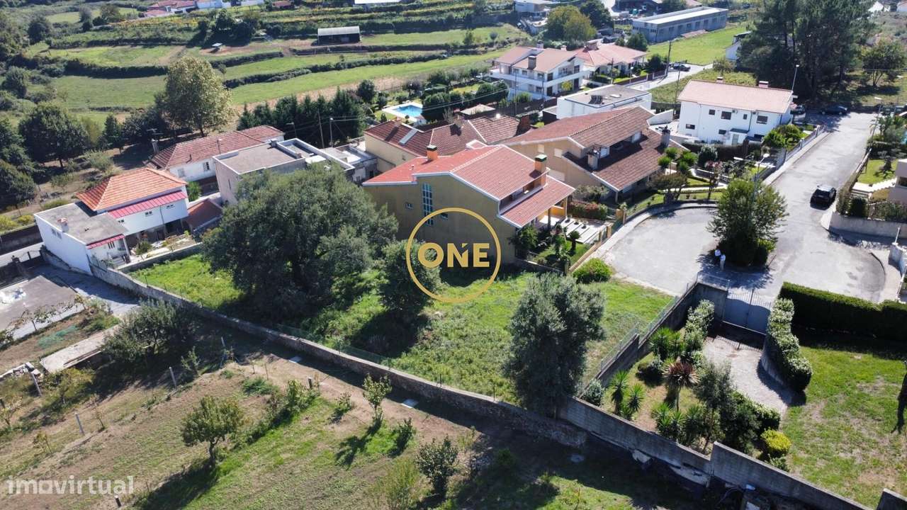 Terreno Urbano | 1127 m2 | Penamaior-3