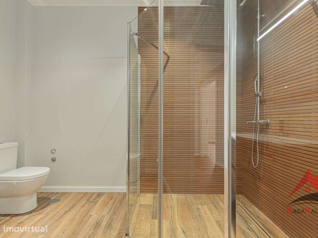 Oportunidade Única em Palmela Duas Moradias | Excelente Opção para ...-35