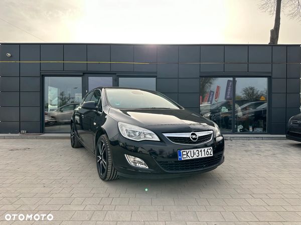 Opel Astra 1.4 ECOFLEX Cosmo - 1