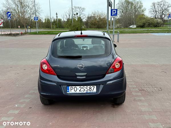 Opel Corsa 1.2 16V Cosmo - 6